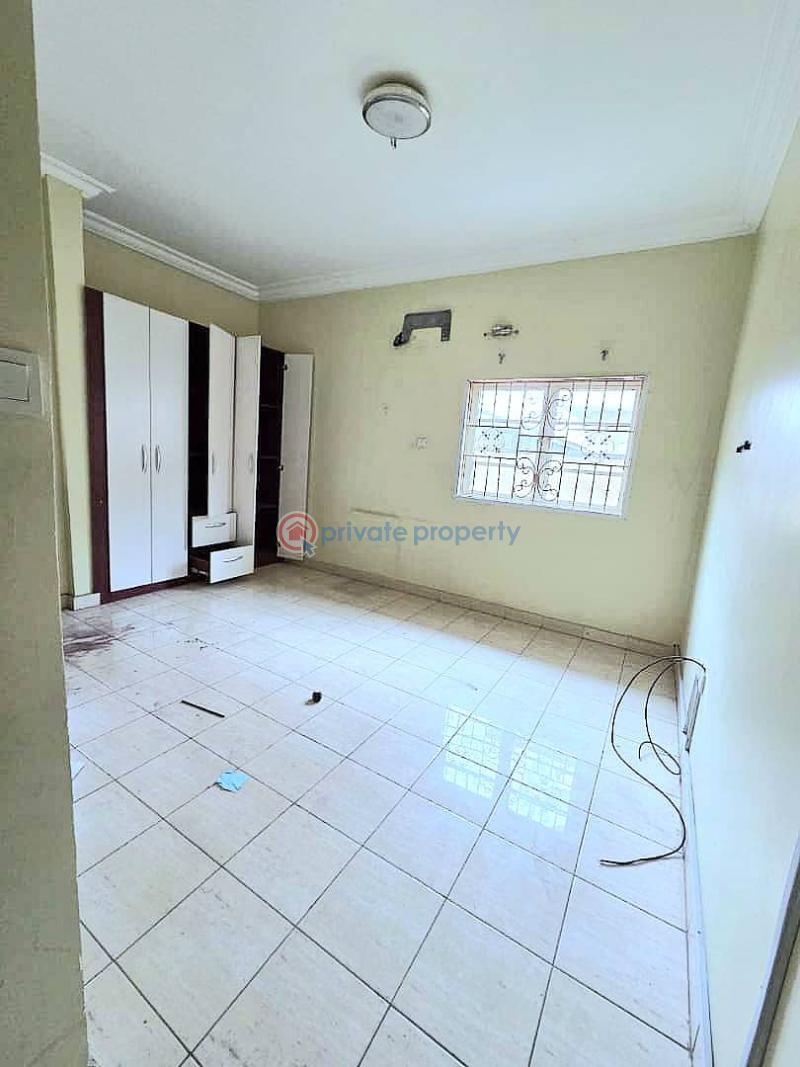 Spacious 5-bedroom  semi-detached duplex - 8 5 bedroom Semi detached Duplex For Rent Lekki Phase 1 Lagos - 8
