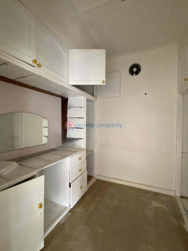 Spacious 5 bedroom semi-detached house with 4 room bungalow - 11 5 bedroom Semi detached Duplex For Rent Lekki Phase 1 Lagos - 11