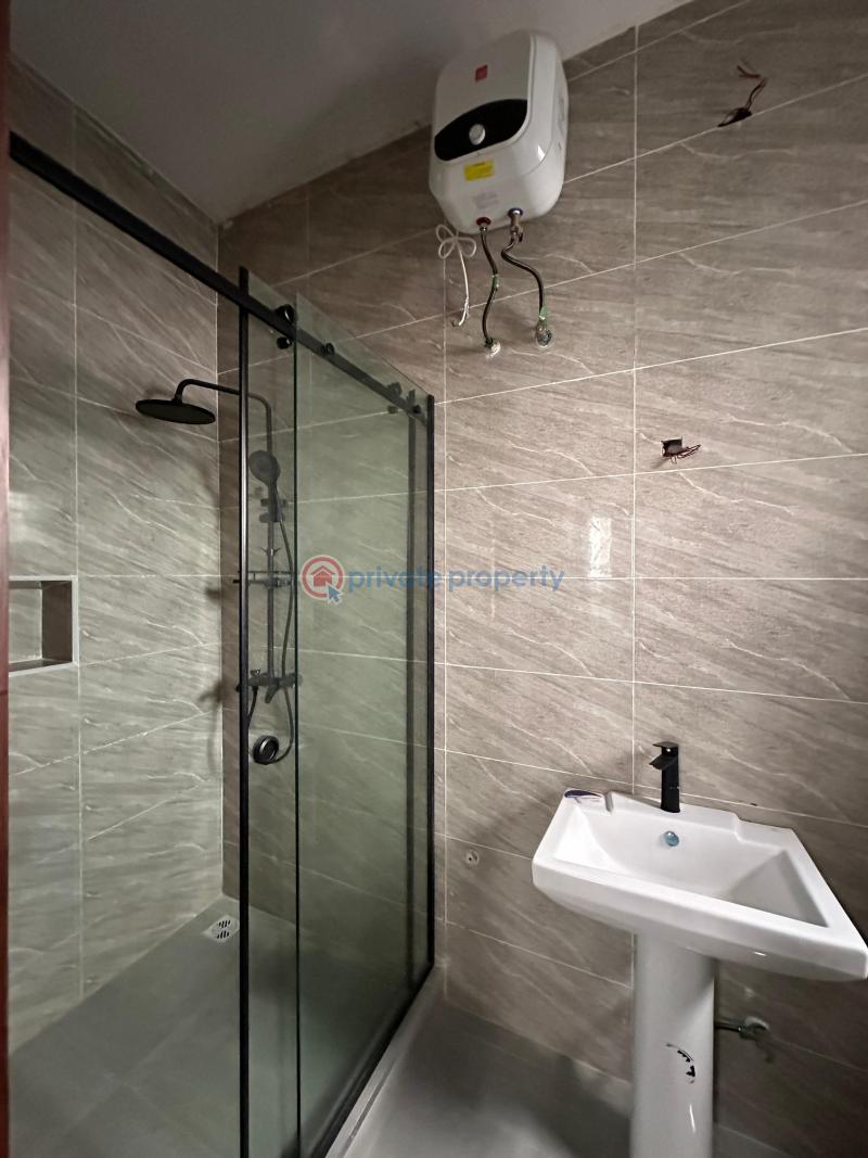 Spacious 5 bedroom, well built fully detached - 10 5 bedroom Detached Duplex For Sale Ajah Lagos - 10