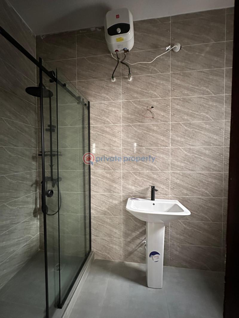 Spacious 5 bedroom, well built fully detached - 6 5 bedroom Detached Duplex For Sale Ajah Lagos - 6