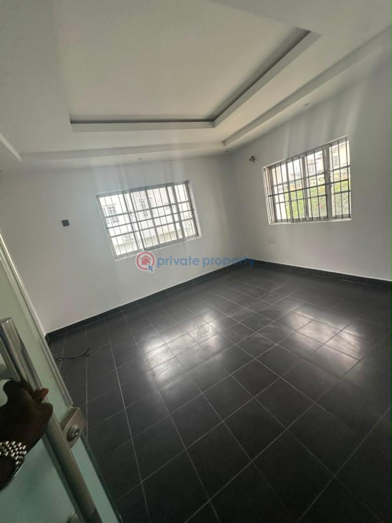 Commercial Property For Rent Off Admiralty Way Lekki Phase 1 Lagos - 9