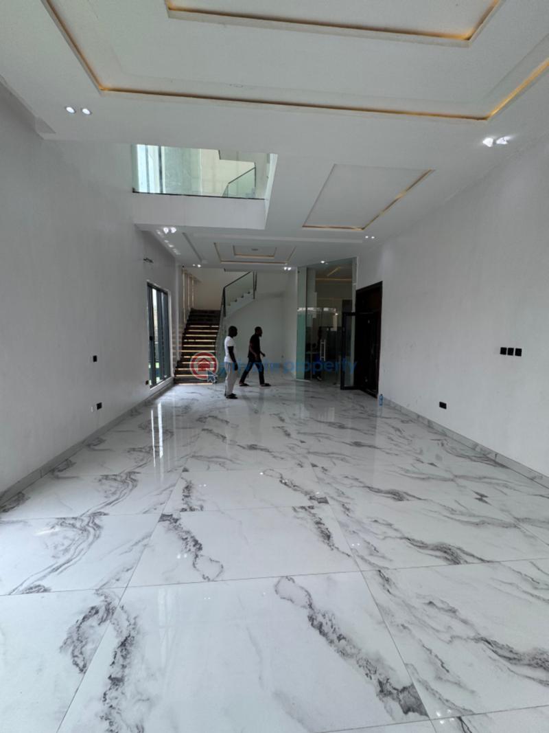 Spacious 5bedroom detached house with pool and elevator - 1 6 bedroom Detached Duplex For Sale Osapa Lekki Lagos - 1