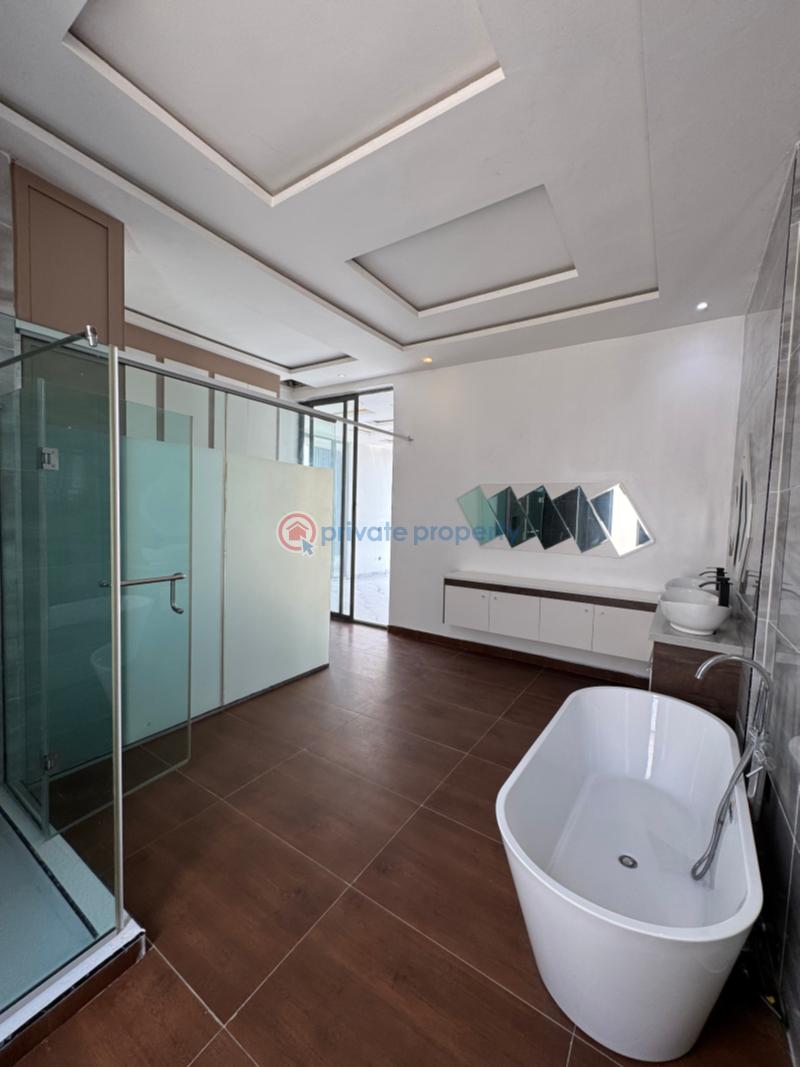 Spacious 5bedroom detached house with pool and elevator - 12 6 bedroom Detached Duplex For Sale Osapa Lekki Lagos - 12