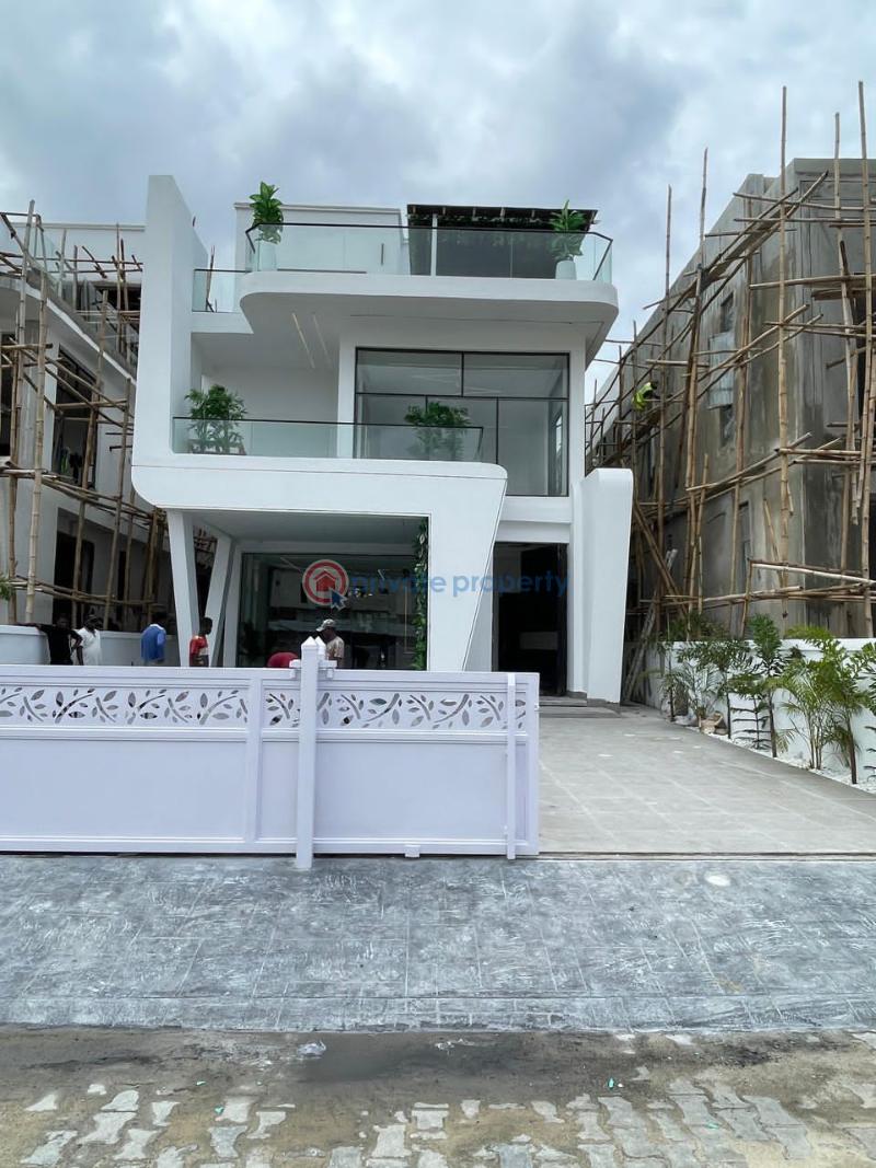 5 bedroom Detached Duplex For Sale Chevron Lagos Island  - 1