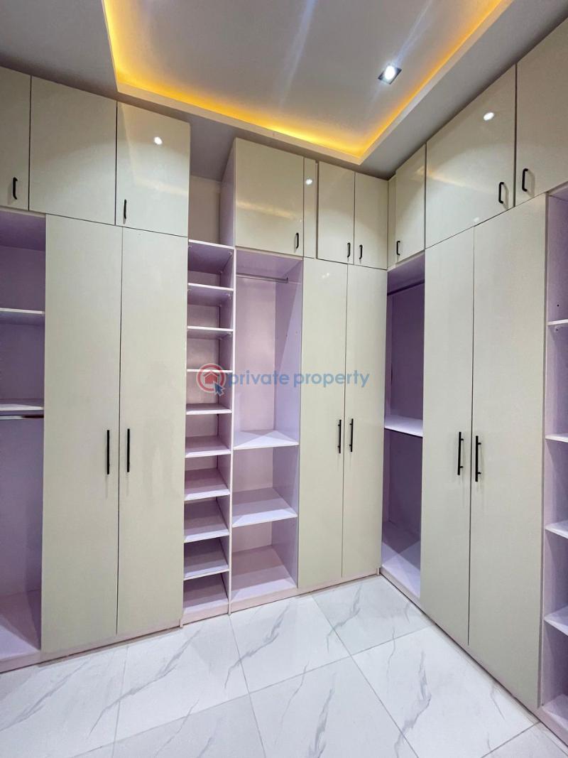 5 bedroom Detached Duplex For Sale Chevron Lagos Island  - 6