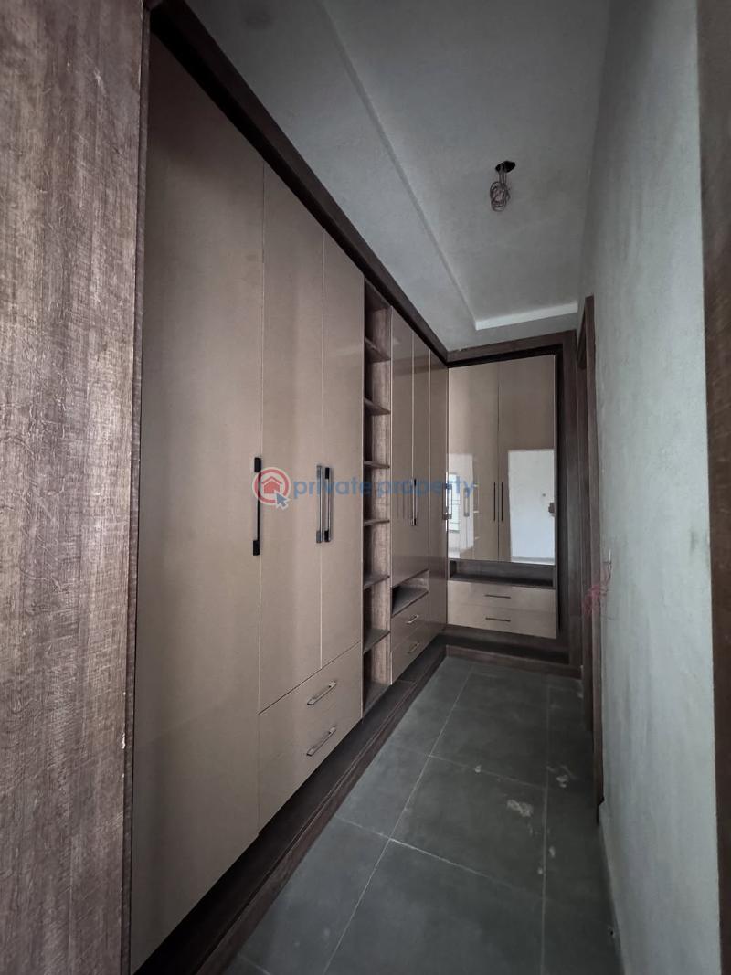 5 bedroom Duplex For Sale Wuse Abuja Phase 1  - 9