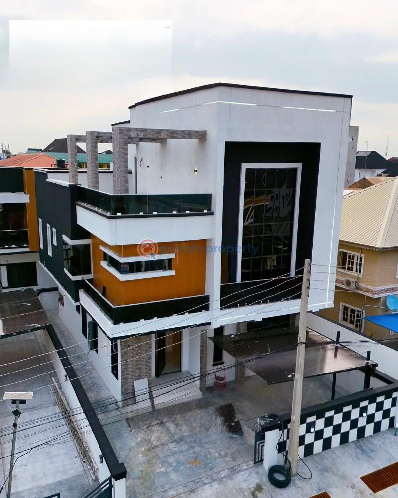 5 bedroom Duplex For Sale Chevron Drive Lekki Lagos - 0