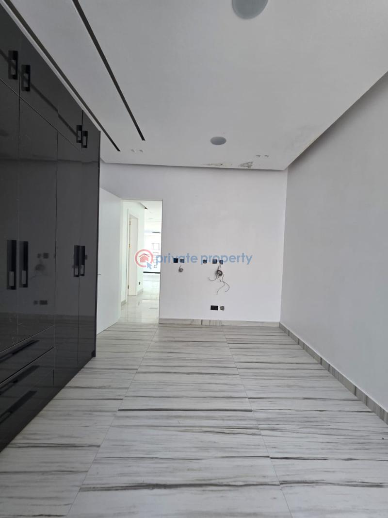 Spacious 5bedroom fully detached house with bq and pool - 8 5 bedroom Semi detached Duplex For Sale Ikate Elegushi Lekki Lagos - 8