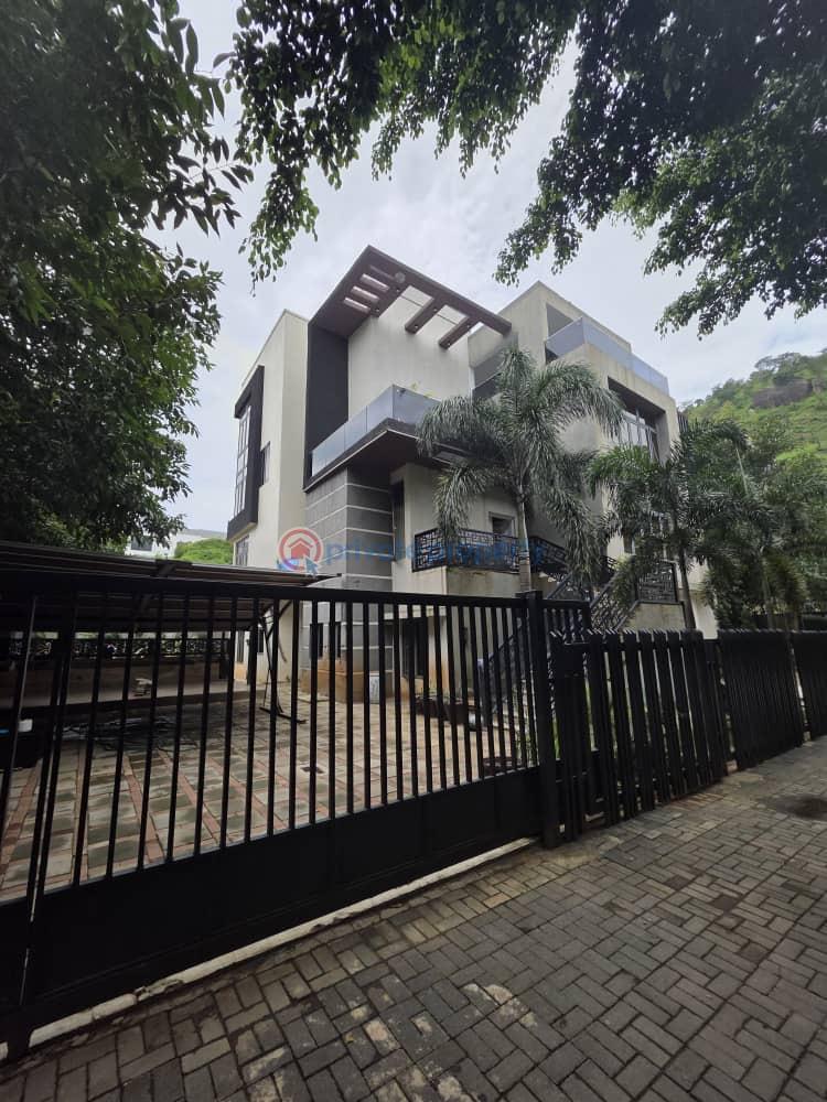 5 bedroom Detached Duplex For Sale Katampe Ext. Abuja Phase 2  - 1