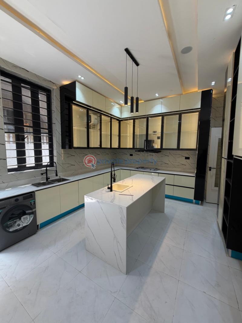 5 bedroom Detached Duplex For Sale Idado Lekki Lagos - 3