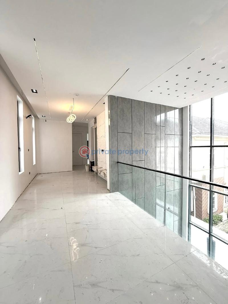Spacious 5bedroom fully detached house with pool - 7 5 bedroom Detached Duplex For Sale Chevron Drive Lekki Lagos - 7