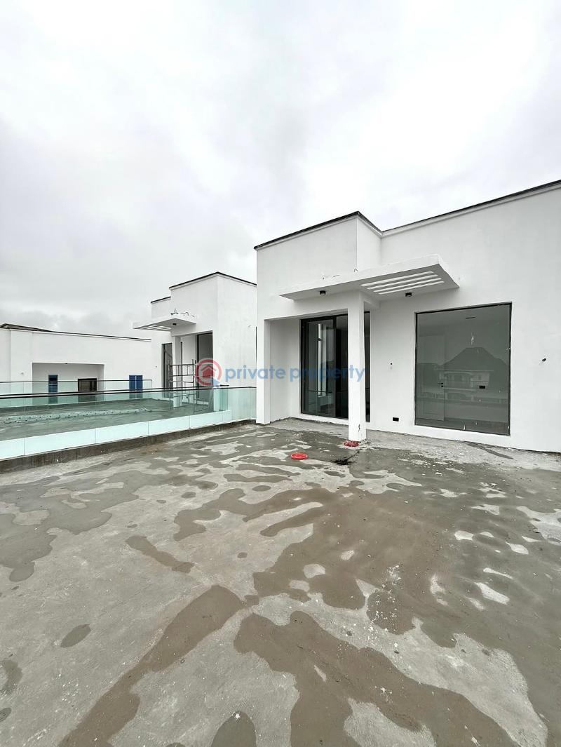 Spacious 5bedroom fully detached house with pool - 14 5 bedroom Detached Duplex For Sale Chevron Drive Lekki Lagos - 14