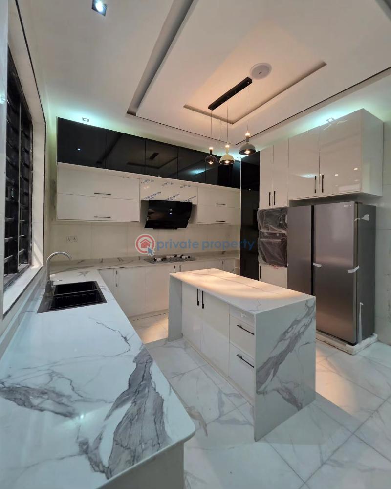 5 bedroom Detached Duplex For Sale Chevron Drive Lekki Lagos - 4