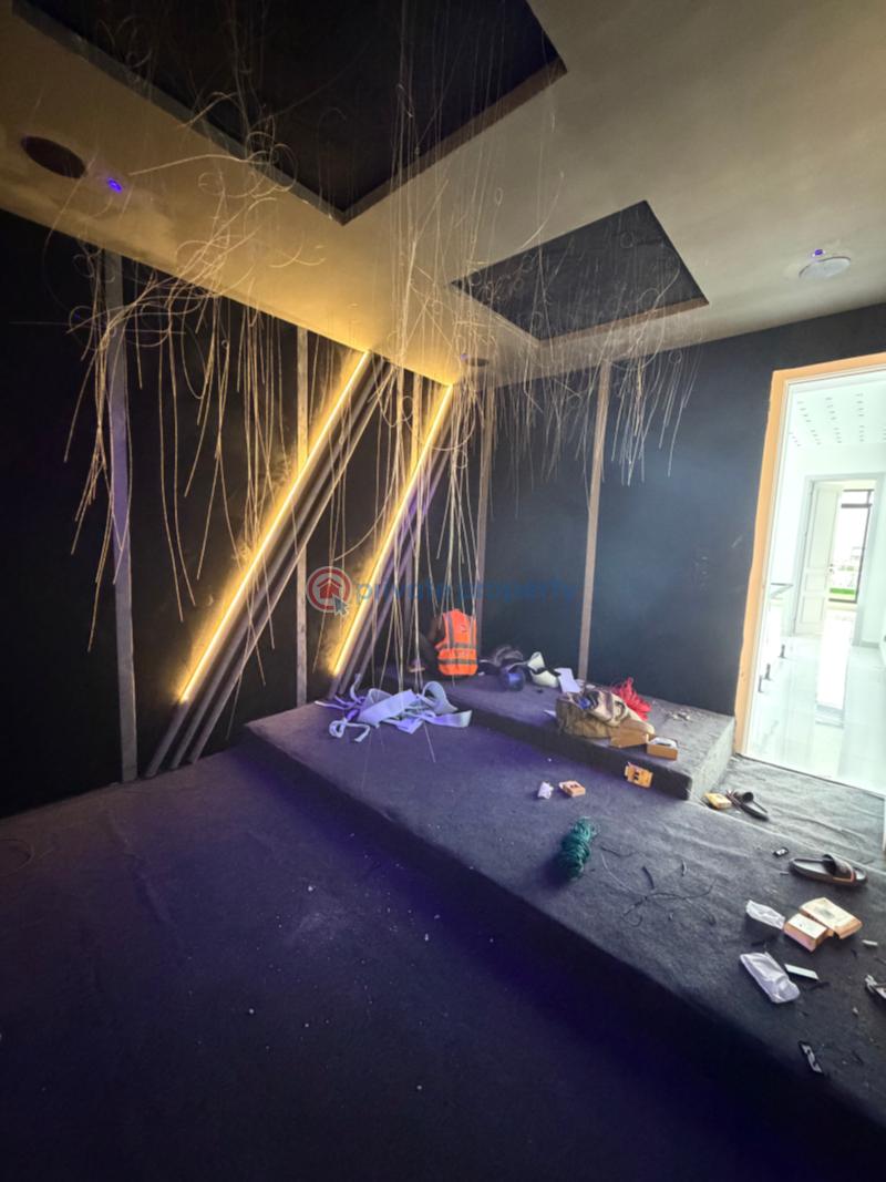 Spacious 5bedroom fully detached house with pool - 18 5 bedroom Duplex For Sale Osapa London Lekki Lagos - 18