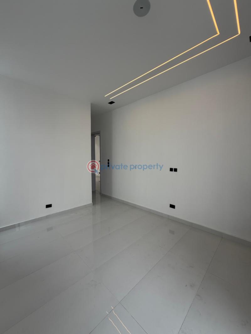 Spacious 5bedroom fully detached house with pool - 12 5 bedroom Duplex For Sale Osapa London Lekki Lagos - 12