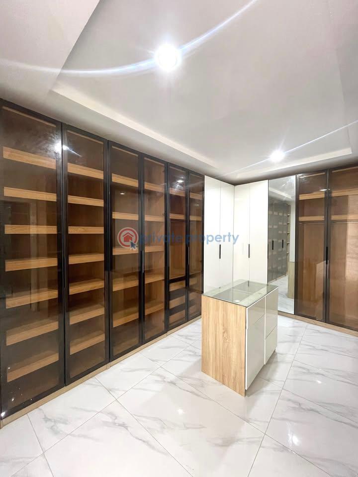 5 bedroom Detached Duplex For Sale Victoria Garden City Lekki Lagos - 4