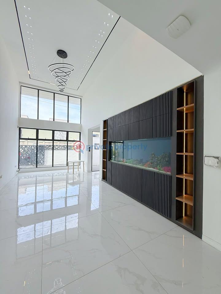 5 bedroom Detached Duplex For Sale Lekki Phase 1 Lagos - 2