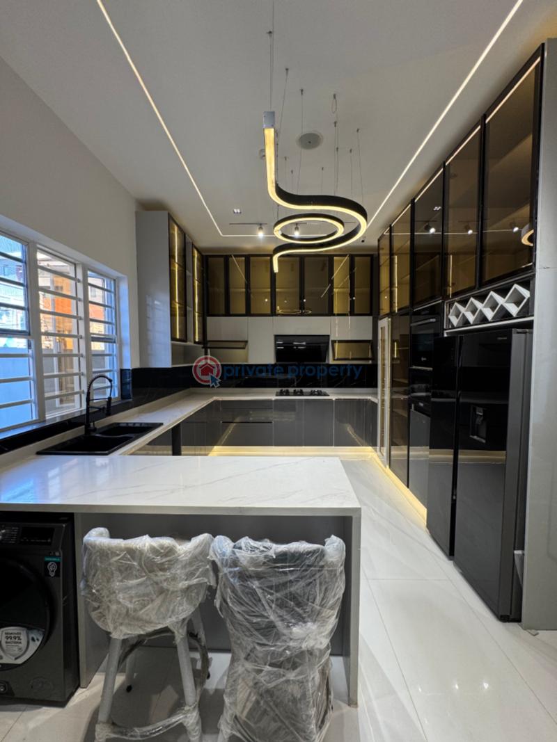 5 bedroom Detached Duplex For Sale Lekki Phase 1 Lagos - 3