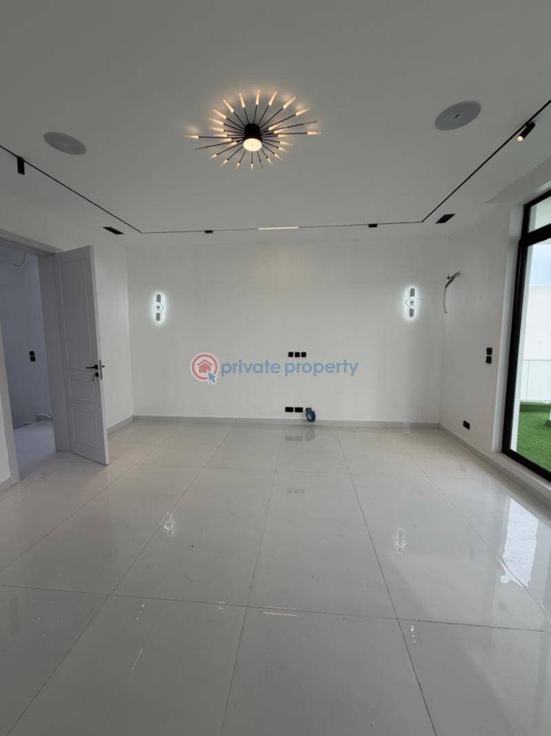 Spacious 5bedroom fully detached house with pool - 16 5 bedroom Duplex For Sale Osapa London Lekki Lagos - 16