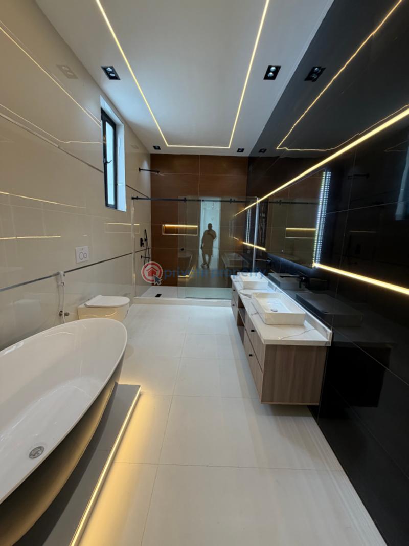 Spacious 5bedroom fully detached house with pool - 14 5 bedroom Duplex For Sale Osapa London Lekki Lagos - 14