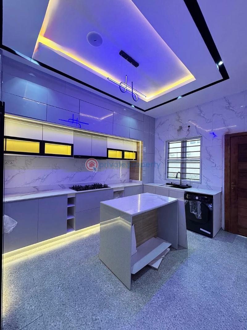 Spacious 5bedroom fully detached house with pool - 6 5 bedroom Detached Duplex For Sale Chevron Drive Lekki Lagos - 6
