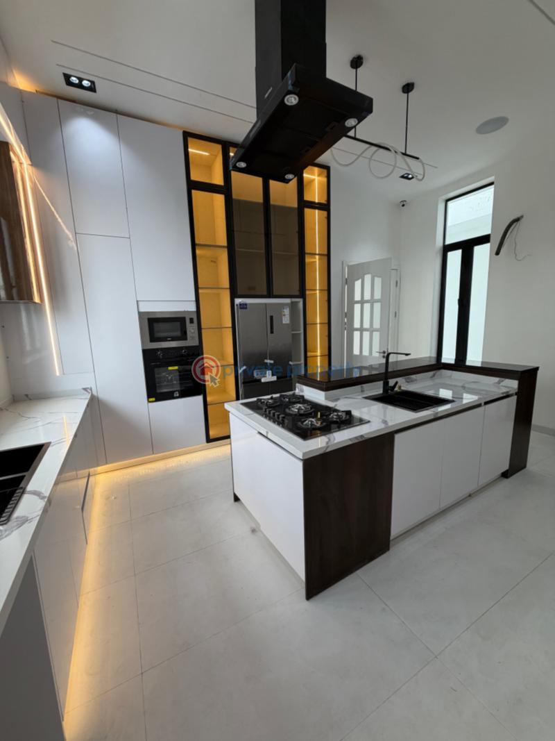 Spacious 5bedroom fully detached house with pool - 6 5 bedroom Duplex For Sale Osapa London Lekki Lagos - 6