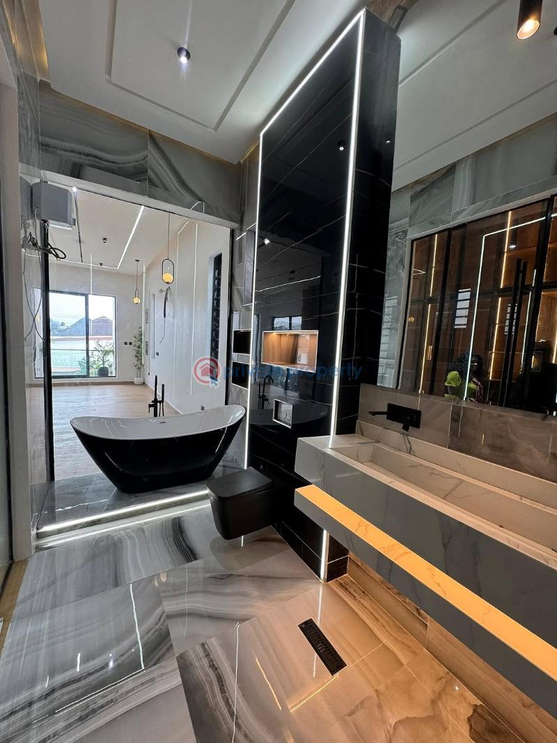 5 bedroom Duplex For Sale Osapa Lekki Lagos - 13
