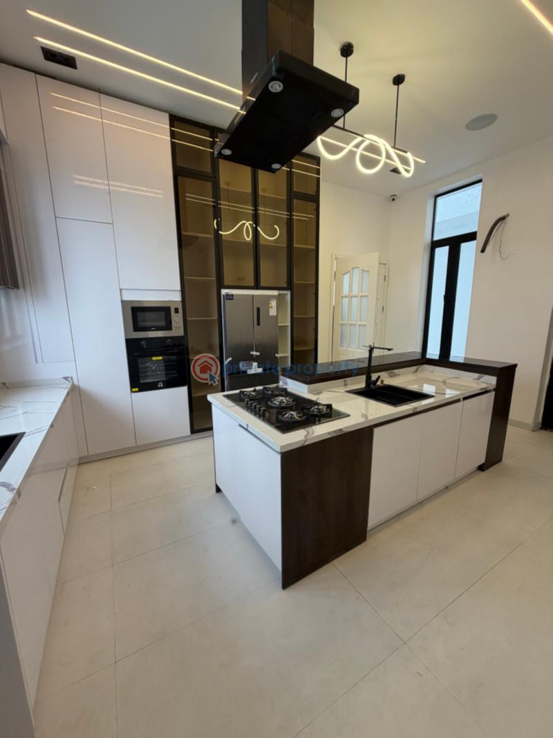 Spacious 5bedroom fully detached house with pool - 10 5 bedroom Duplex For Sale Osapa London Lekki Lagos - 10
