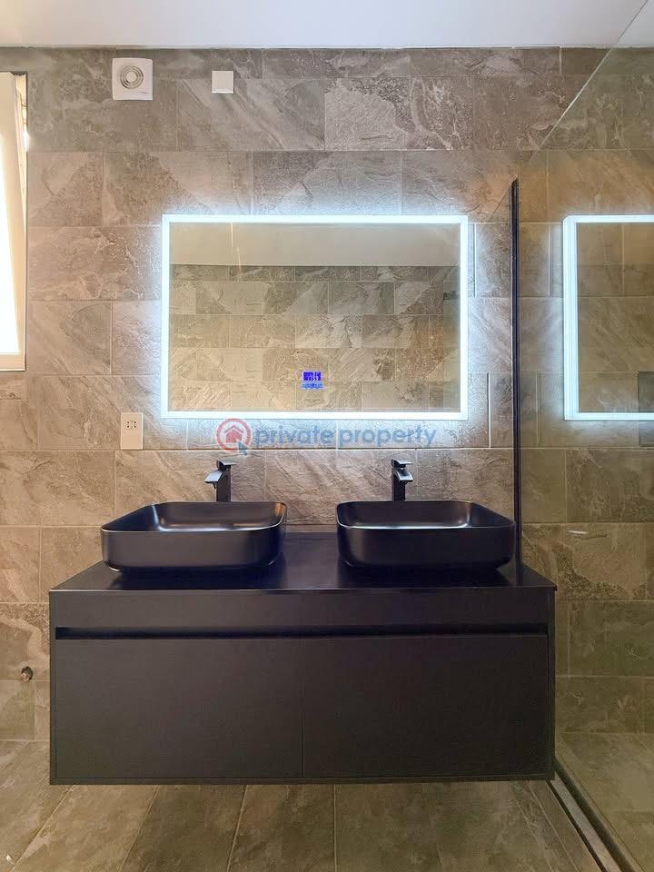 5 bedroom Detached Duplex For Sale Osapa London Lekki Lagos - 12