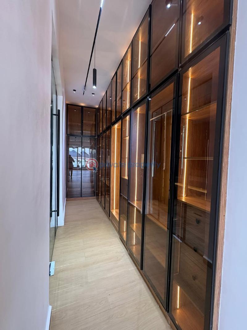 5 bedroom Duplex For Sale Osapa Lekki Lagos - 11