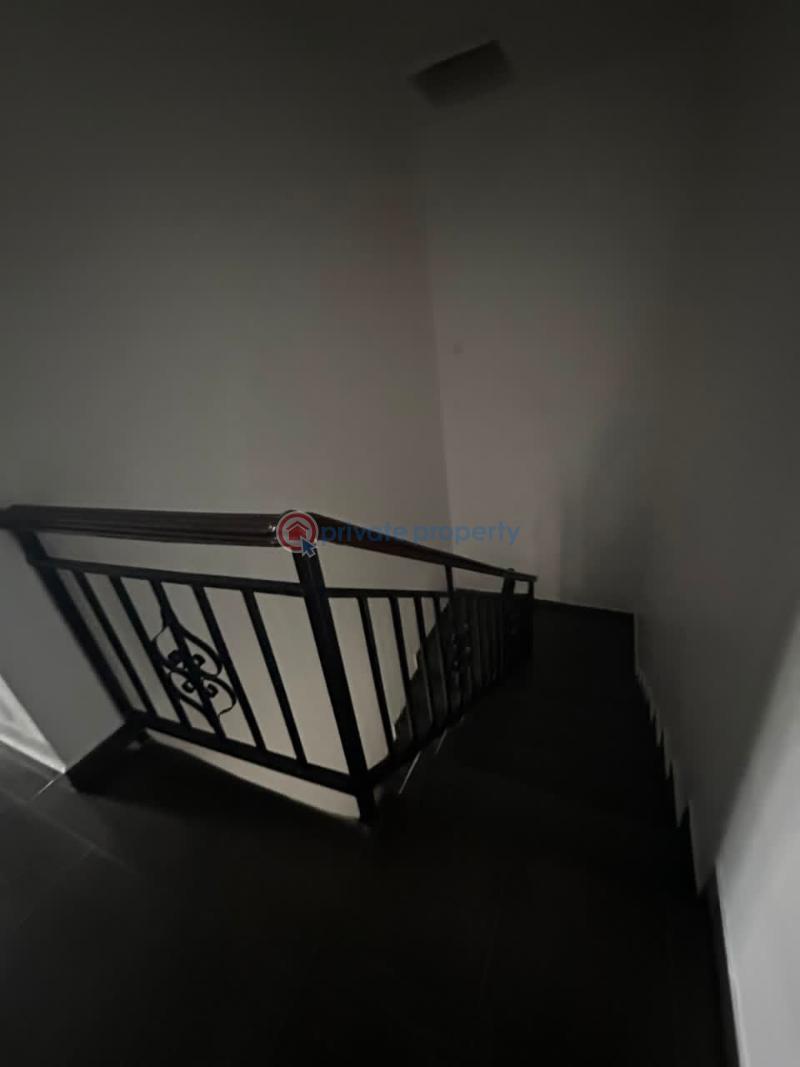 Commercial Property For Rent Off Admiralty Way Lekki Phase 1 Lagos - 10