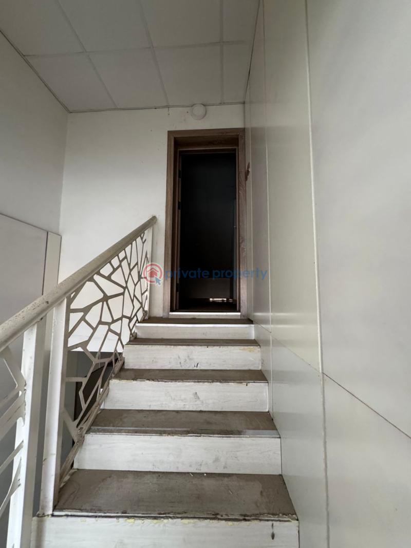 Spacious 6 bedroom commercial building + 2 bq - 15 6 bedroom Commercial Property For Rent Victoria Island Lagos - 15