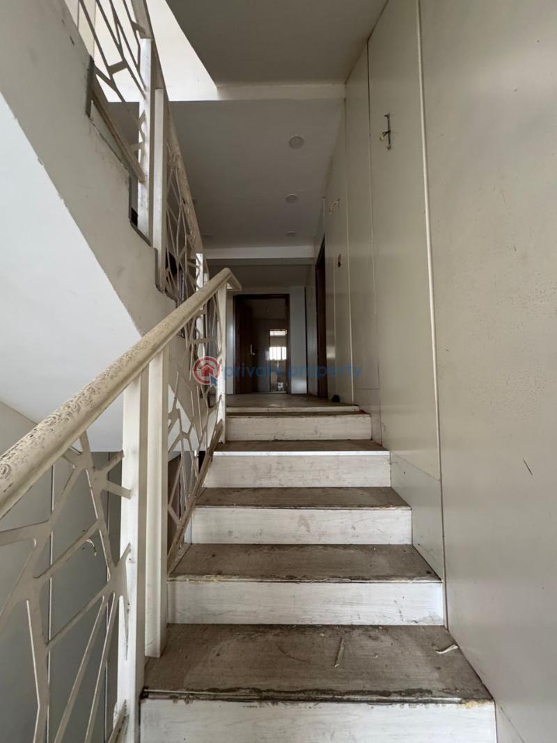 Spacious 6 bedroom commercial building + 2 bq - 5 6 bedroom Commercial Property For Rent Victoria Island Lagos - 5