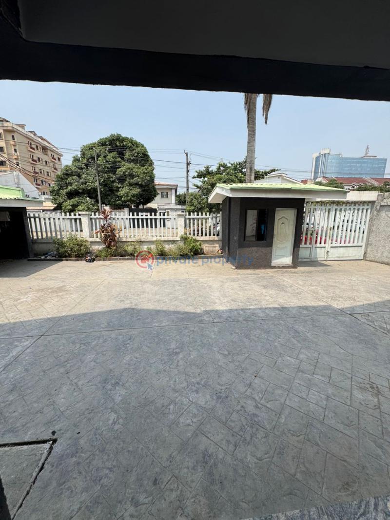 Spacious 6 bedroom commercial building + 2 bq - 18 6 bedroom Commercial Property For Rent Victoria Island Lagos - 18