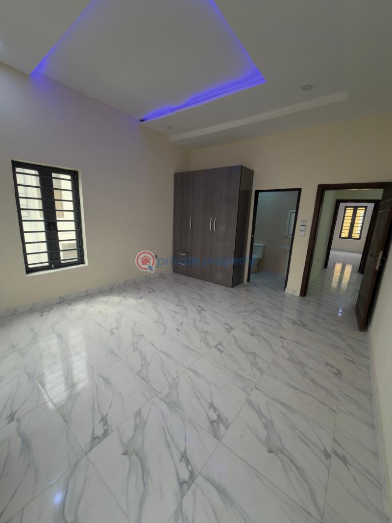 6 bedroom Detached Duplex For Sale Northern Foreshore Chevron Drive Lekki Lagos - 3