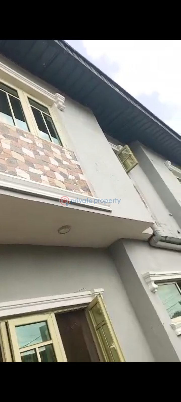 6 bedroom Duplex For Sale Osasogie, Off Federal Road, Behind Ubth, Ugbowo, Benin City, Edo State. Benin Edo - 6