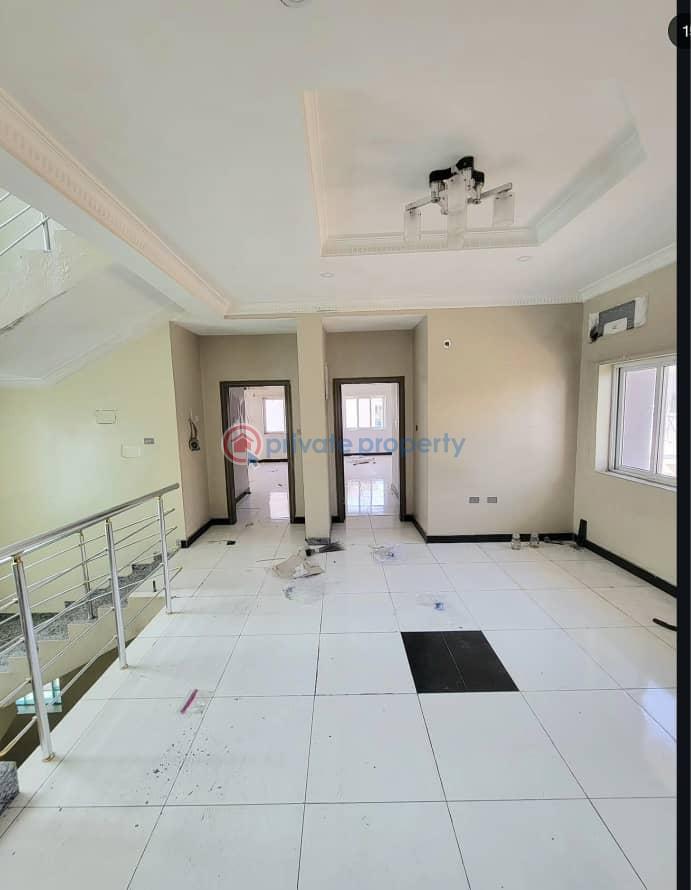 Spacious 6-bedroom fully detached duplex - 1 6 bedroom Detached Duplex For Rent Lekki Phase 1 Lagos - 1