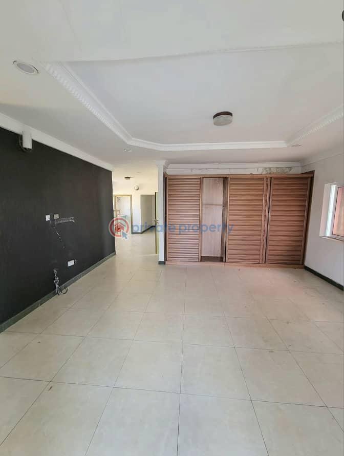 Spacious 6-bedroom fully detached duplex - 5 6 bedroom Detached Duplex For Rent Lekki Phase 1 Lagos - 5