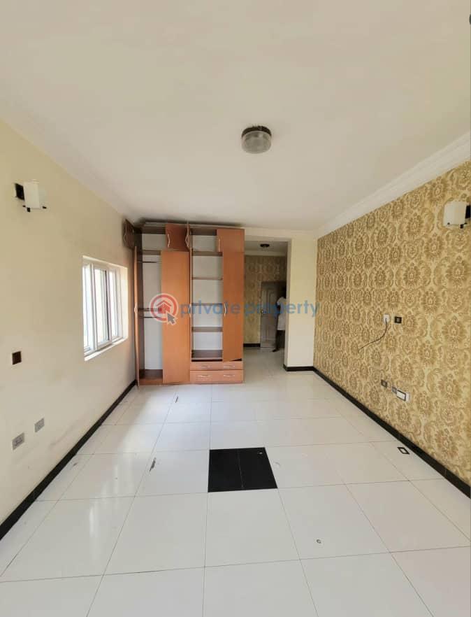 Spacious 6-bedroom fully detached duplex - 7 6 bedroom Detached Duplex For Rent Lekki Phase 1 Lagos - 7