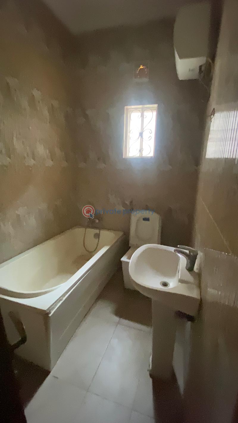 Spacious 6 bedrooms fully detached duplex | guzape - 5 6 bedroom Detached Duplex For Rent Guzape Abuja Phase 1  - 5