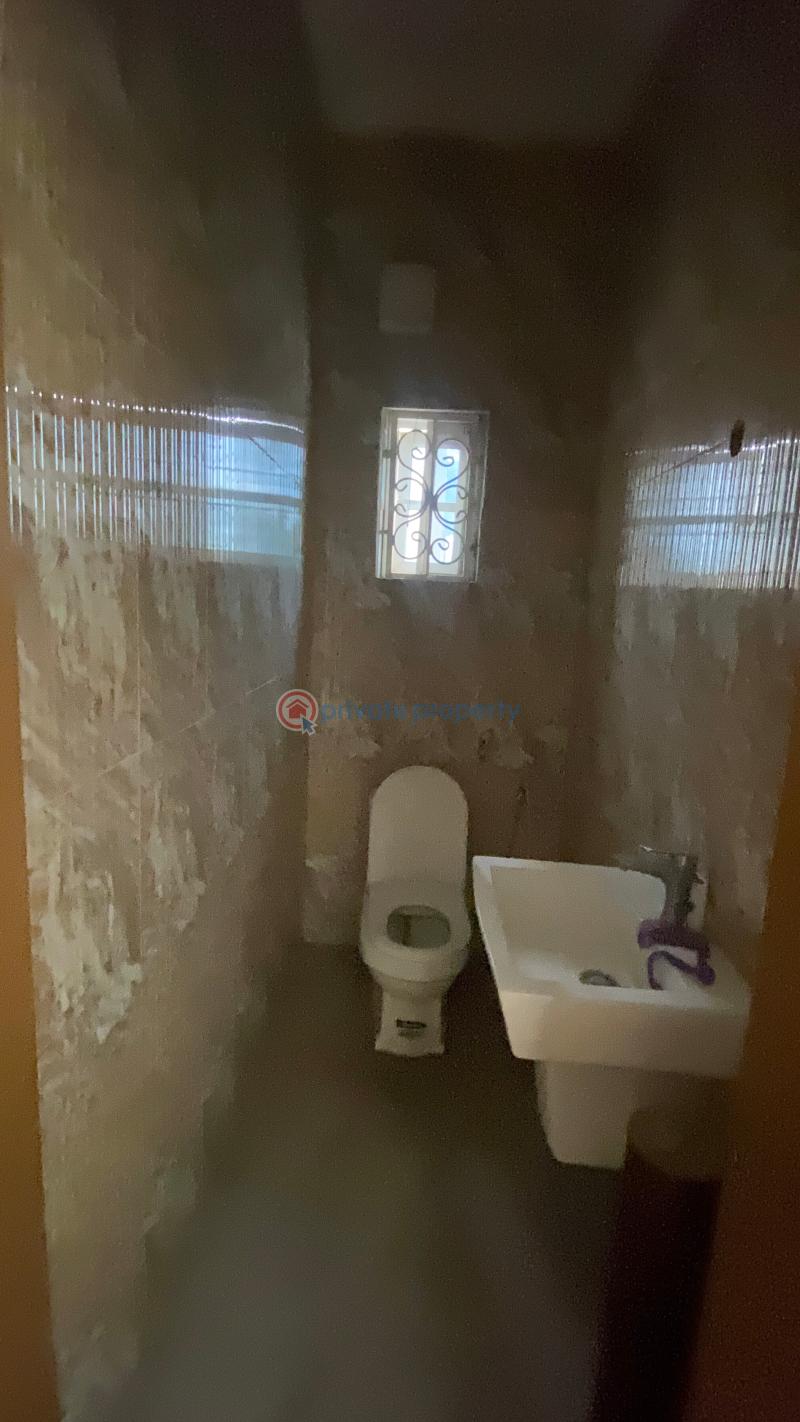 Spacious 6 bedrooms fully detached duplex | guzape - 3 6 bedroom Detached Duplex For Rent Guzape Abuja Phase 1  - 3