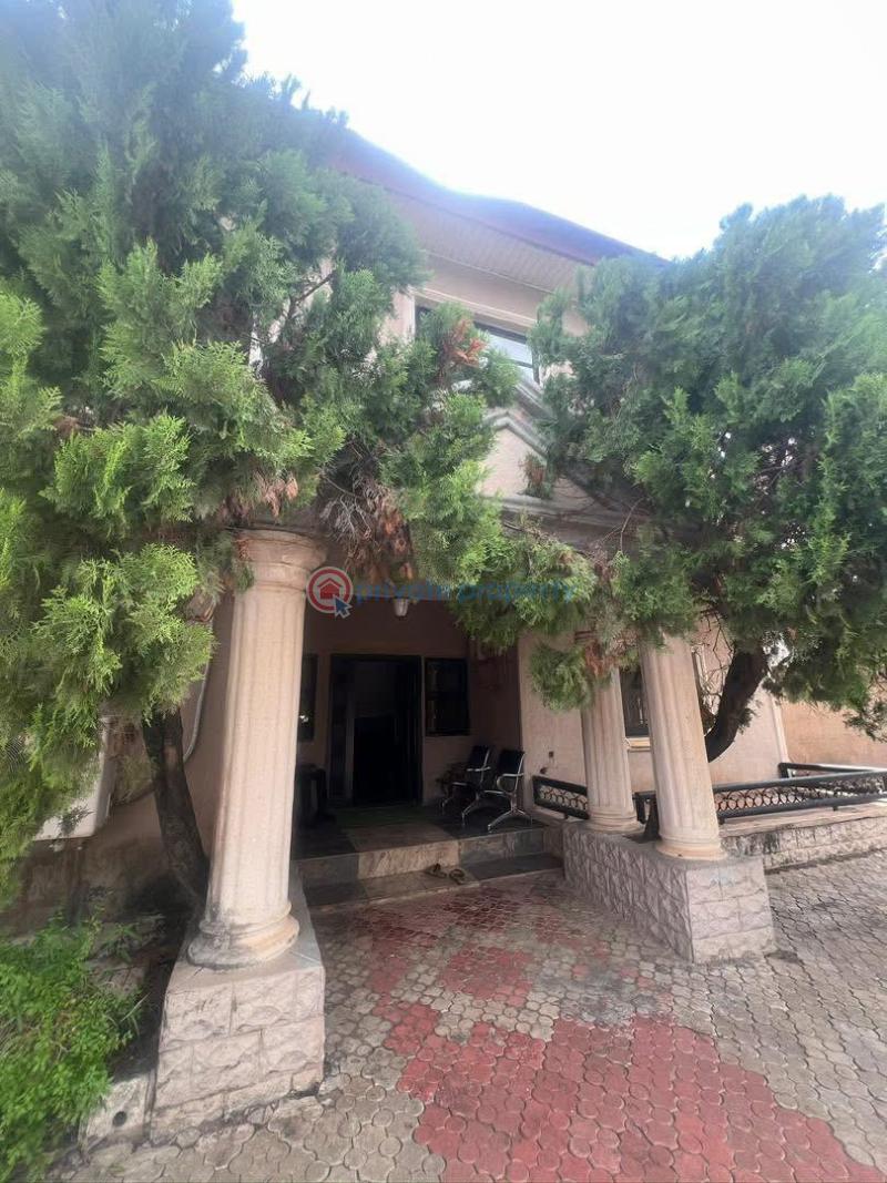 6 bedroom Detached Duplex For Sale Gowon Estate Egbeda Alimosho Lagos - 10