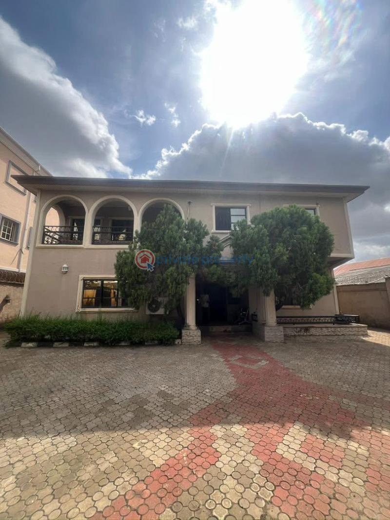 6 bedroom Detached Duplex For Sale Gowon Estate Egbeda Alimosho Lagos - 0