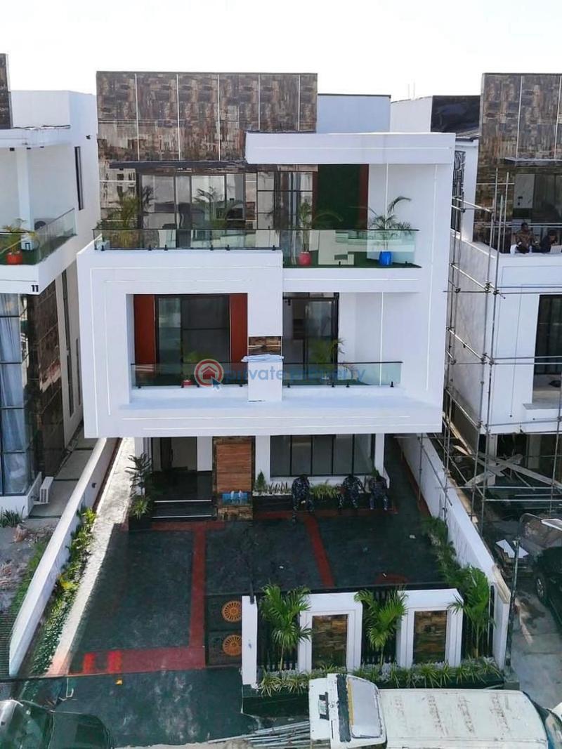 6 bedroom Detached Duplex For Sale Chevron Drive Lekki Lagos - 0