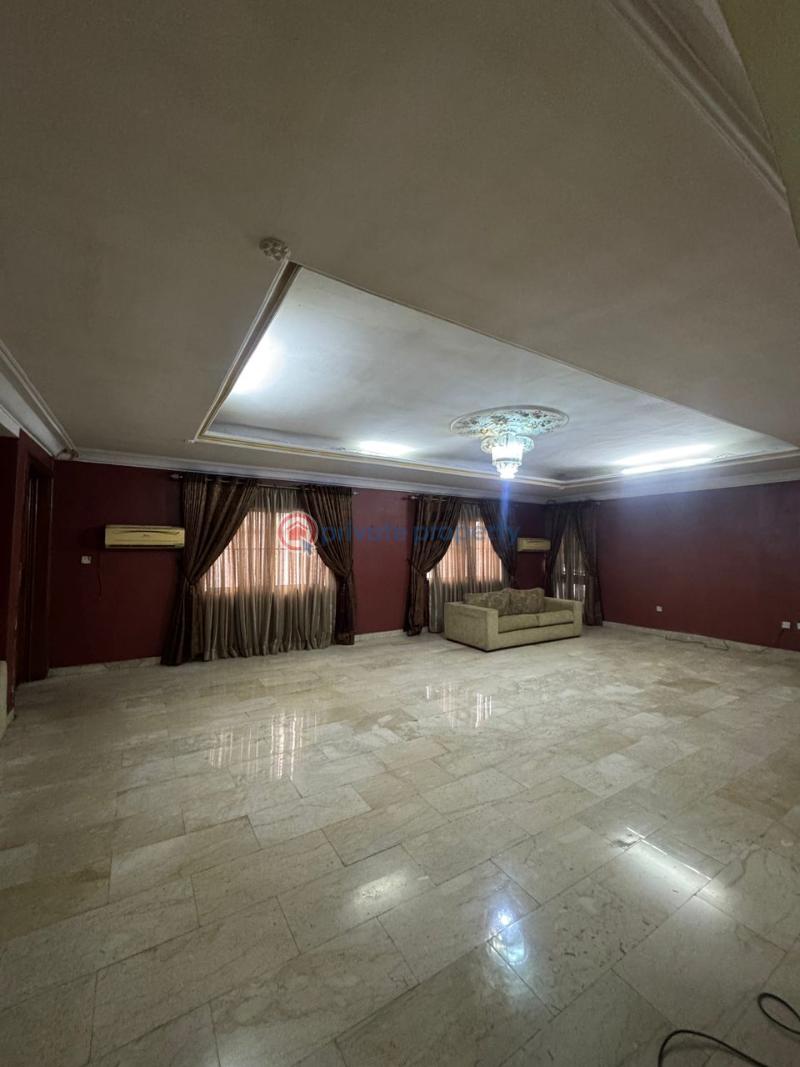 Spacious 7-bedroom house - 5 7 bedroom Office For Rent Victoria Island Lagos - 5