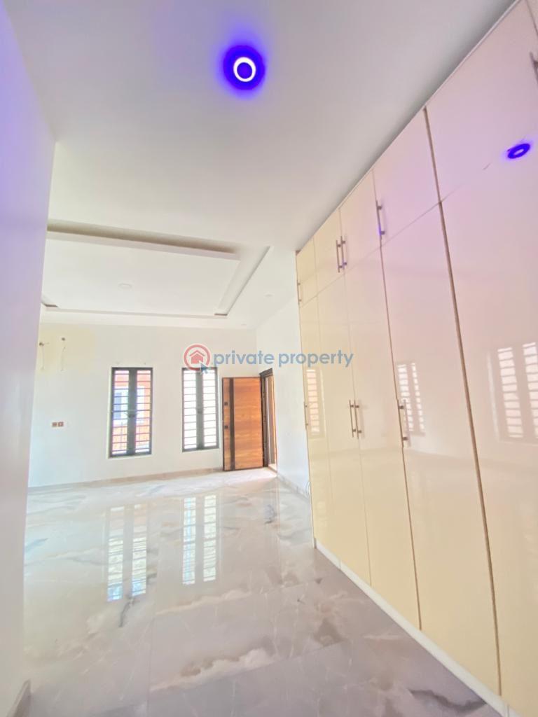 Spacious & cozy masterbedroom - 2 1 bedroom Shared Apartment For Rent Jadeville Chevron Drive Lekki Lagos - 2