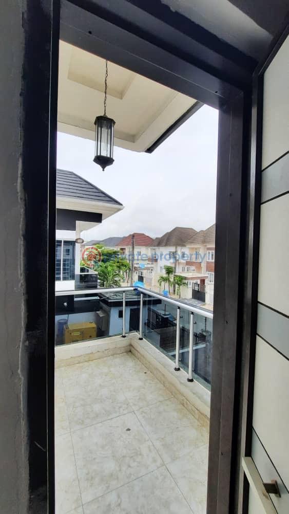 Spacious & luxurious master’s bedroom with balcony – idado, lekki - 1 1 bedroom Shared Apartment For Rent Idado Lekki Lagos - 1