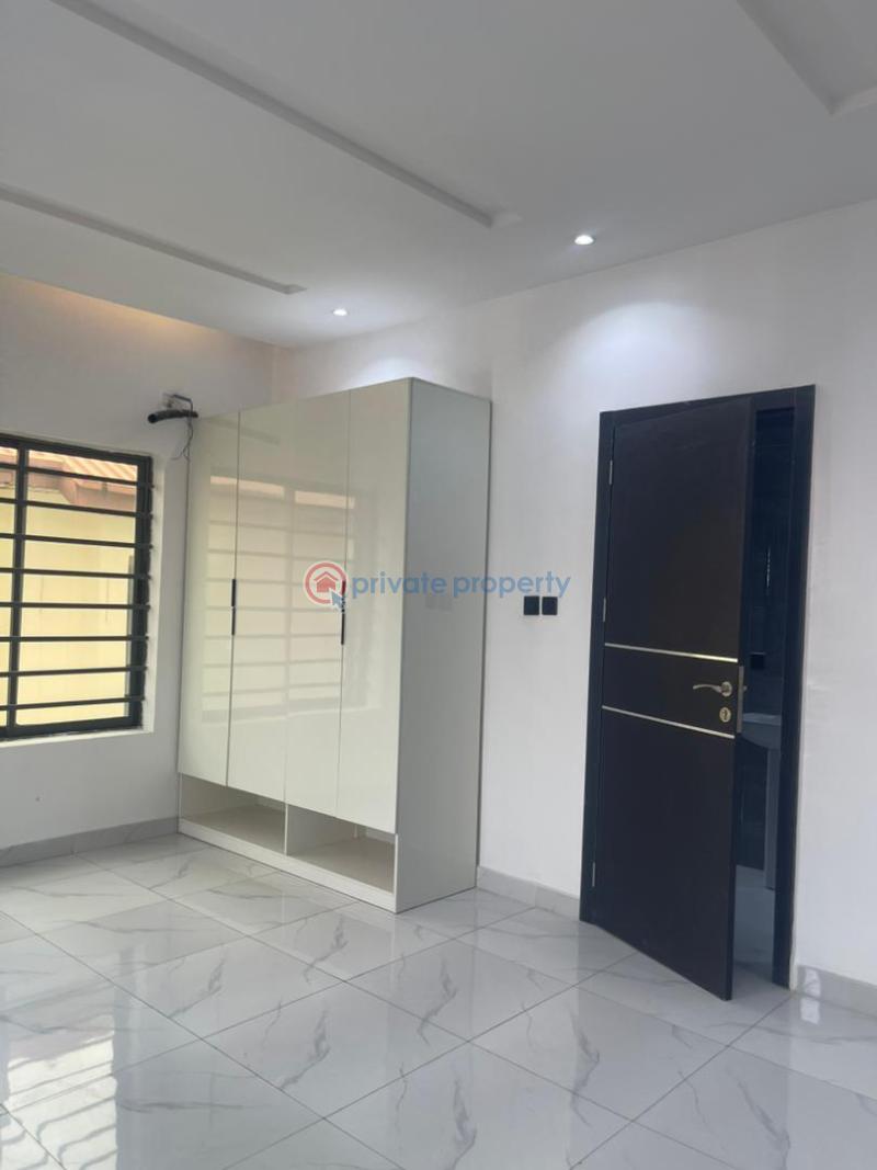 2 bedroom Block Of Flats For Sale Lekki Phase 1 Lagos - 33