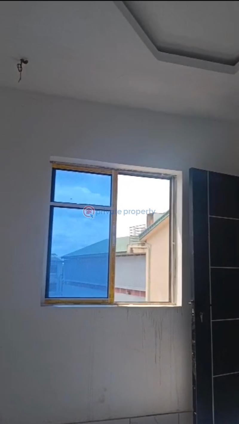 1 bedroom Mini Flat For Rent Waec Yaba Lagos - 2