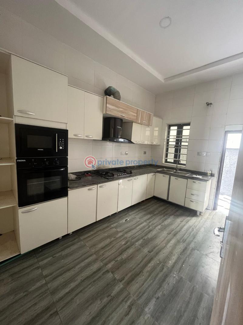 Spacious & well maintained 4 ,bedroom cornerpiece terrace duplex  (serviced) with swimming pool - 3 4 bedroom Terraced Duplex For Rent Royal Pine Estate, Orchid Road (close To Orchid Hotel) , Lekki Lafiaji Lekki Lagos - 3